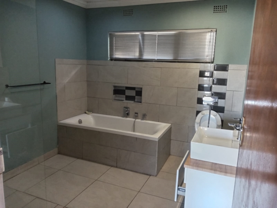 3 Bedroom Property for Sale in Lotus River Western Cape